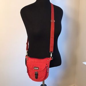 Small Baggallini Crossbody